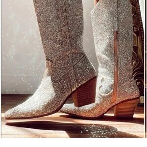 Matisse Nashville Sparkling Silver Heeled Boots, size 10